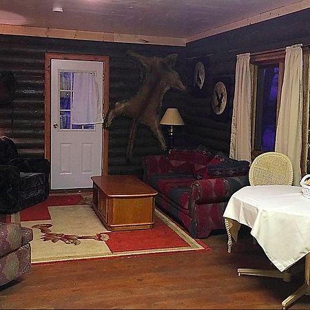 Flying U Ranch Hotel Seventy Mile House Luaran gambar